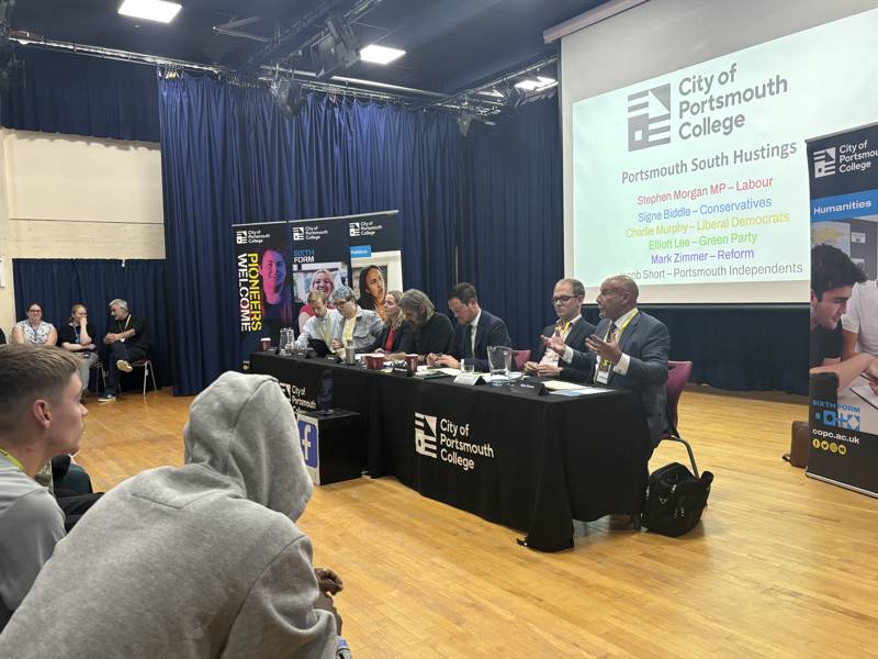 In the firing line, politicians at the Portsmouth South Hustings event